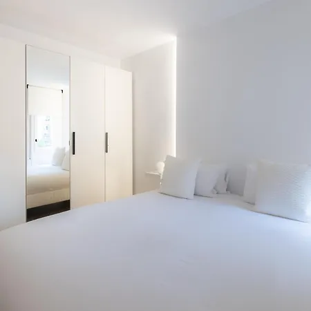 U-nique Villarroel Ii Apartment